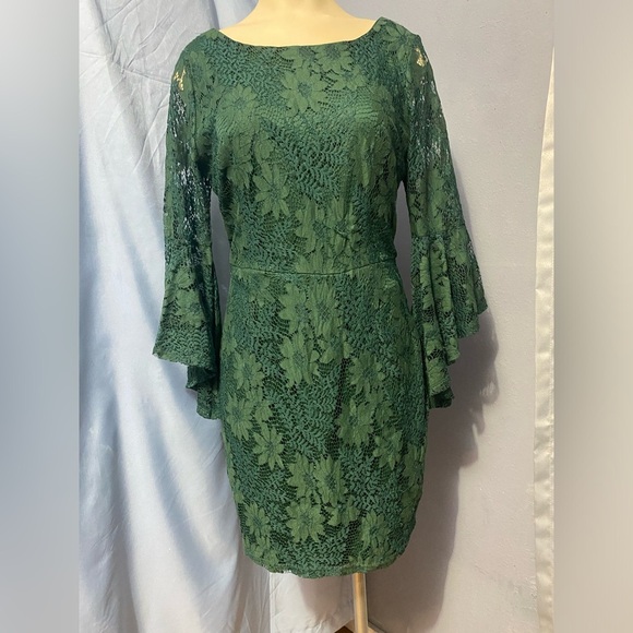 Lulu's Green Sheath Dress with 3/4 Bell Sleeves - Picture 10 of 11